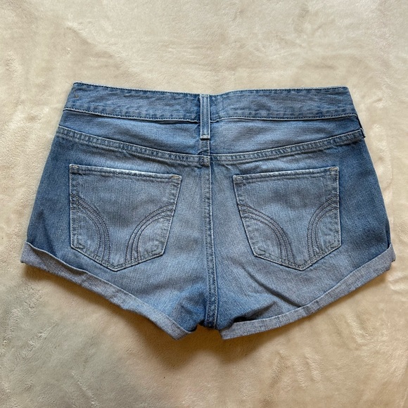 Women’s Jean Shorts - Picture 2 of 3